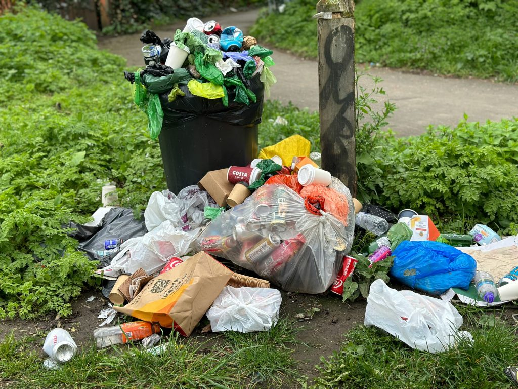 La hipocresía de la gente no tiene remedio, sobre todo cuando hablamos de proteger el medio ambiente